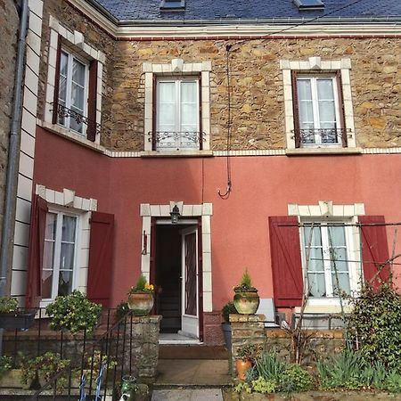 La Villa D Iska Souge-le-Ganelon Bagian luar foto
